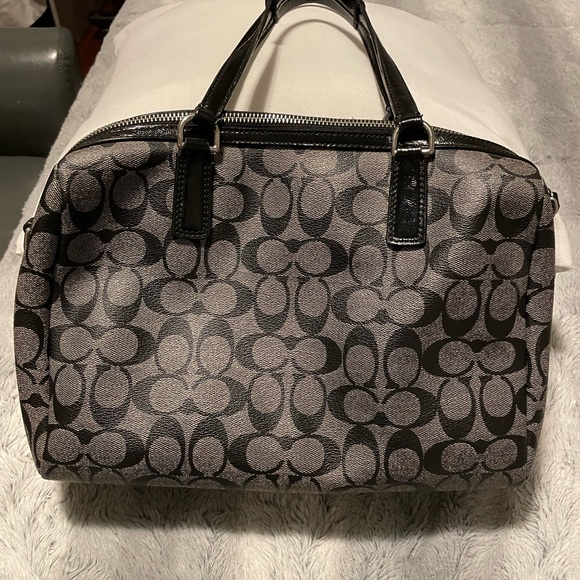 COACH COACH COACH!!! - Picture 5 of 7